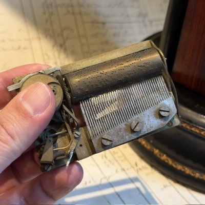 Mechanical cigar dispenser - Cylindrical cigar box - Napoleon III period