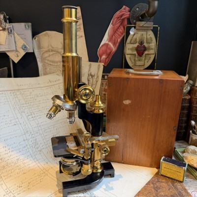 Stiassnie Microscope Paris - Laboratory microscope - Circa 1905–1908
