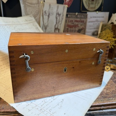 Microscope Stiassnie Paris en laiton - Coffret acajou - 1905/1908