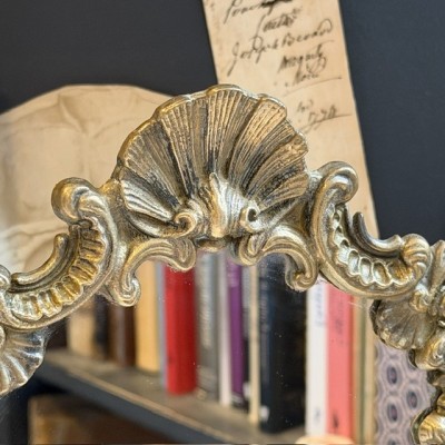 Miroir psyché de table en laiton - Putti et rocaille - Fin XIXème