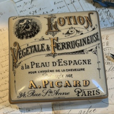 20th-century earthenware box - Vintage - Lotion with Spanish Leather