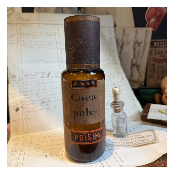 Coca powder - POISON - Antique apothecary bottle - Drug (Cocaine)