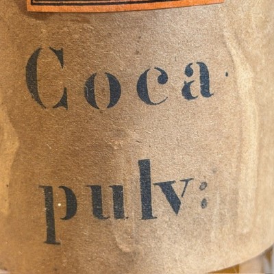 Coca powder - POISON - Antique apothecary bottle - Drug (Cocaine)