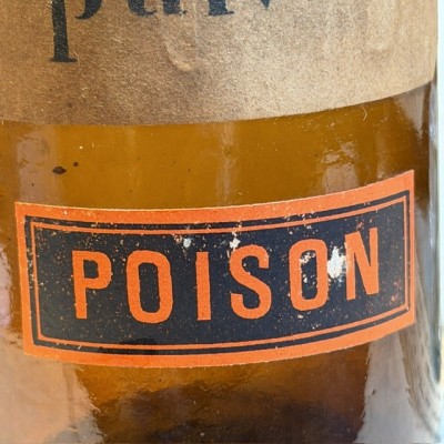 Coca powder - POISON - Antique apothecary bottle - Drug (Cocaine)