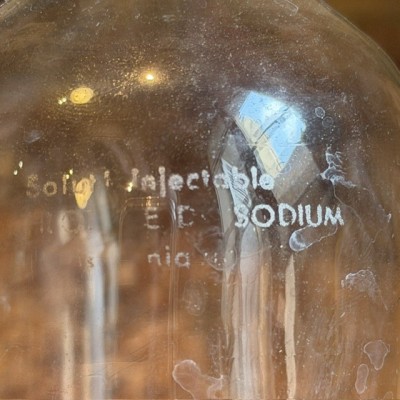 Antique sodium chloride infusion bulb - 500cm3 in its original box
