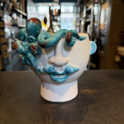 Salvo Little Head by Patrizia Italiano – Octopus – Handmade white ceramic from Sicily – Plant pot – Vase