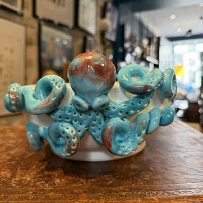 Cup by Patrizia Italiano – Octopus – Handmade white ceramic from Sicily