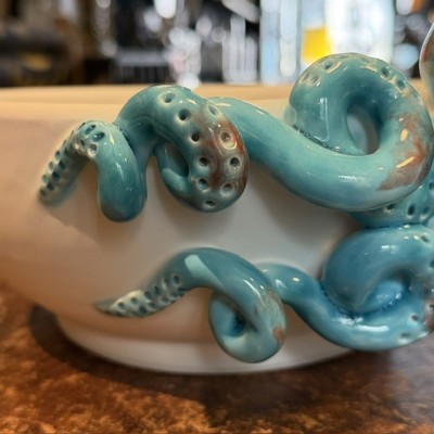 Cup by Patrizia Italiano – Octopus – Handmade white ceramic from Sicily