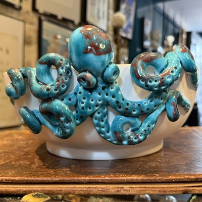 Cup by Patrizia Italiano – Octopus – Handmade white ceramic from Sicily