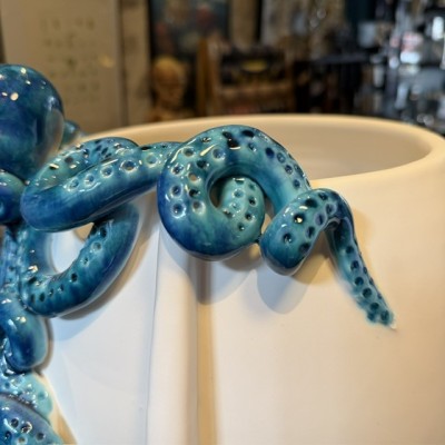 Large decorative vase Salvo by Patrizia Italiano – Octopus – Handmade white ceramic from Sicily