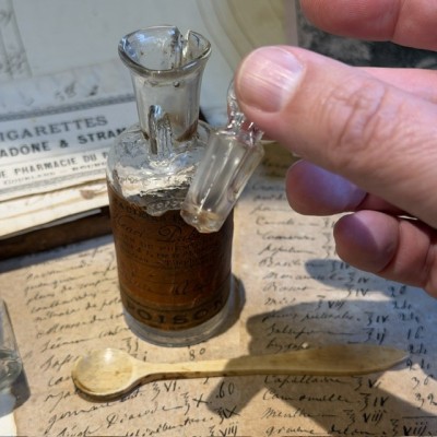 Aconite tincture - POISON cabinet - Antique pharmacy bottle