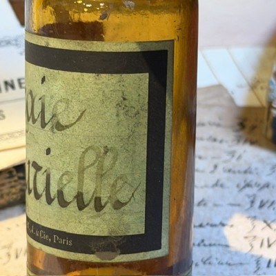 Mercury Chalk - Syphilis - POISON cabinet - Antique pharmacy bottle