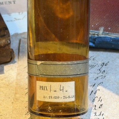 Ipecacuanha Opiate Powder - Dover's Powder - POISON cabinet - Antique pharmacy bottle
