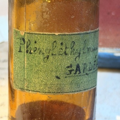 Gardénal - Phenobarbital - Barbiturates  - Barbiturates - POISON cabinet - Antique pharmacy bottle
