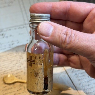 Flacon ancien de pharmacie-Apothicaire