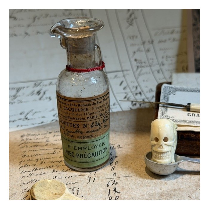 Dropper - Antique pharmacy bottle - Apothecary