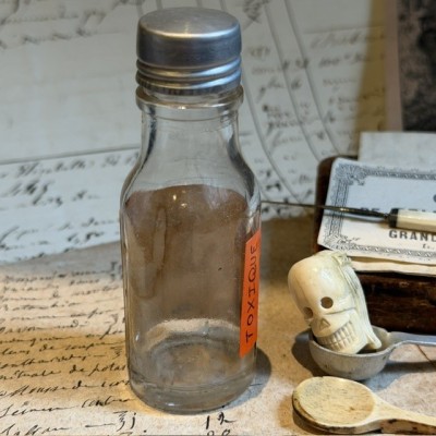 Sonéryl - Butobarbital - Barbiturates - Antique pharmacy bottle - Apothecary