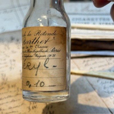 Sonéryl - Butobarbital - Barbiturates - Antique pharmacy bottle - Apothecary