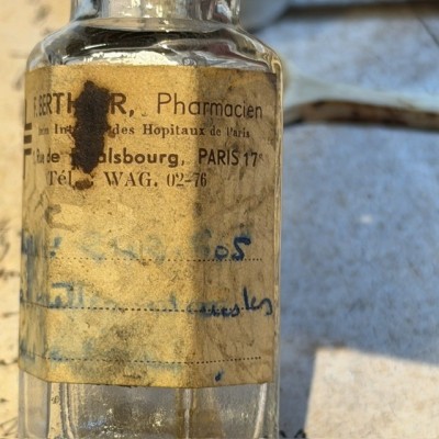 Dropper - Antique pharmacy bottle - Apothecary