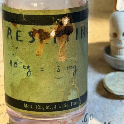 Reseptine - Antique pharmacy bottle - Apothecary