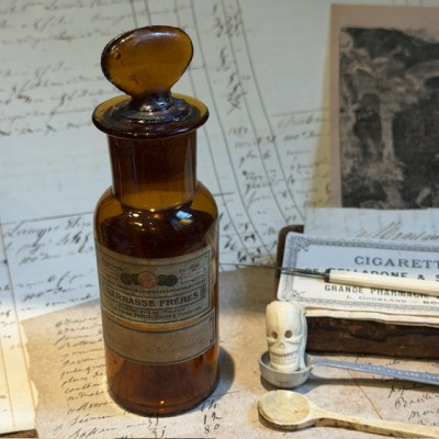 Sodium tartrate - Soda lye - Antique pharmacy bottle - Apothecary