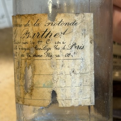 Berthet - Pharmacie de la Rotonde - Antique pharmacy bottle - Apothecary