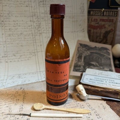 Noix Vomique - Strychnine - Poison - Flacon ancien de pharmacie