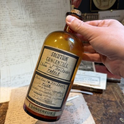 Eau de Dalibour - Dangerous - Antique pharmacy bottle - Apothecary