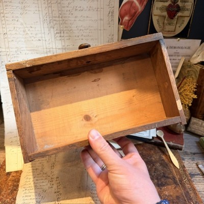 Le Petit Tiroir du Pharmacien - Tiroir de Métier de pharmacie ancien en bois