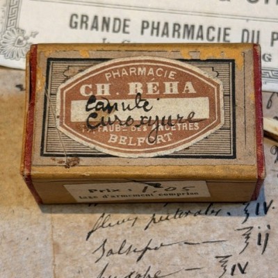 Curoxyure bone cannula in its box – New vintage stock – 1939/1940