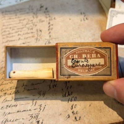 Curoxyure bone cannula in its box – New vintage stock – 1939/1940