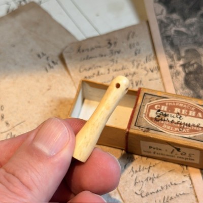 Curoxyure bone cannula in its box – New vintage stock – 1939/1940