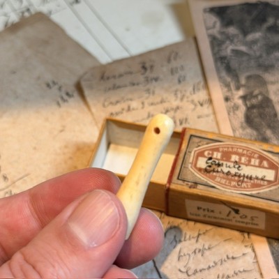 Curoxyure bone cannula in its box – New vintage stock – 1939/1940