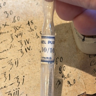 Tube en verre pour aiguille
