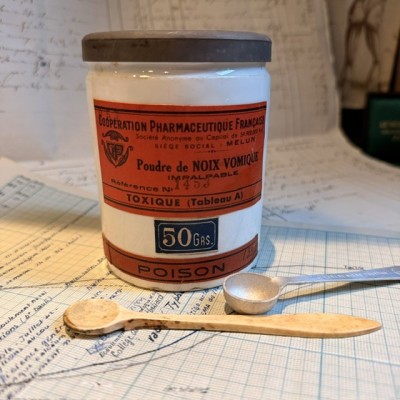 Noix Vomique Impalpable - Strychnine - Poison - Pot ancien de pharmacie