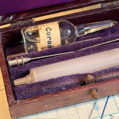 Guérison des morsures de serpent - Trousse de secours Pharmacie LEGROS