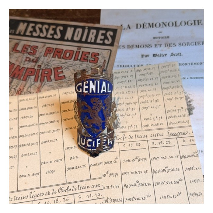 Génial Lucifer - Vintage bicycle headbadge - Brass & Blue Enamel - 1930