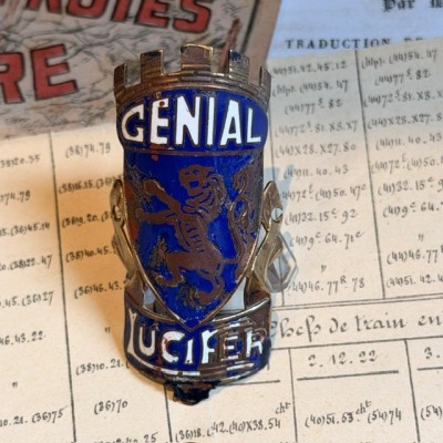 Génial Lucifer - Ancienne plaque de vélo - Laiton & Émail Bleu - 1930