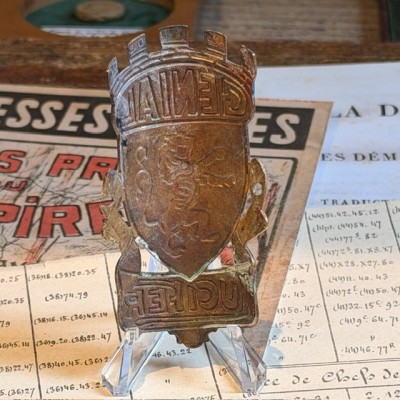 Génial Lucifer - Vintage bicycle headbadge - Brass & Blue Enamel - 1930