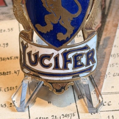 Génial Lucifer - Ancienne plaque de vélo - Laiton & Émail Bleu - 1930