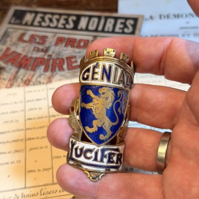 Génial Lucifer - Ancienne plaque de vélo - Laiton & Émail Bleu - 1930