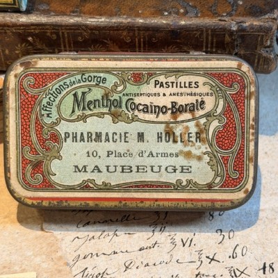 Boîte de pastilles à la Cocaïne - Pharmacie HOLLER - 1900/1910 - Art Nouveau