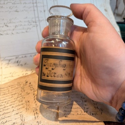 Iron & Soda Pyrophosphate - Antique pharmacy bottle - Apothecary