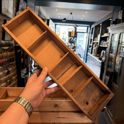 Le Tiroir du Pharmacien ancien en bois - Etagère à curiosités - Meuble de métier