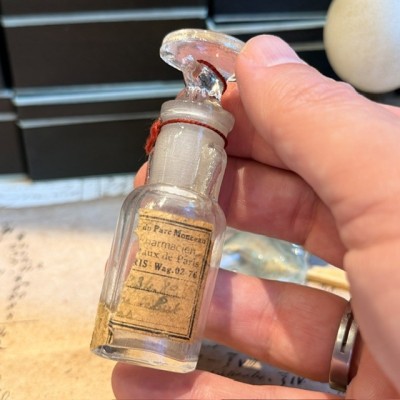Flacon Compte-goutte ancien de pharmacie-Apothicaire
