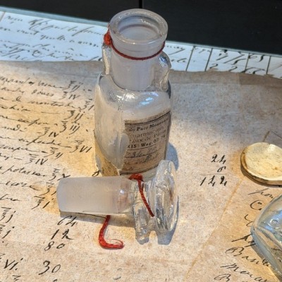 Flacon Compte-goutte ancien de pharmacie-Apothicaire