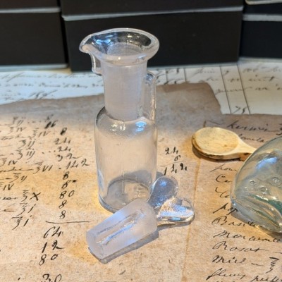 Flacon Compte-goutte ancien de pharmacie-Apothicaire