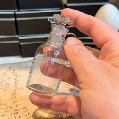 Flacon Compte-goutte ancien de pharmacie-Apothicaire
