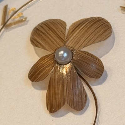Heartsease flower in hair - Victorian Souvenir in hair- Mourning memory