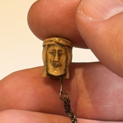 Memento mori - Two-sided rosary bead with indulgence medal - 19th century